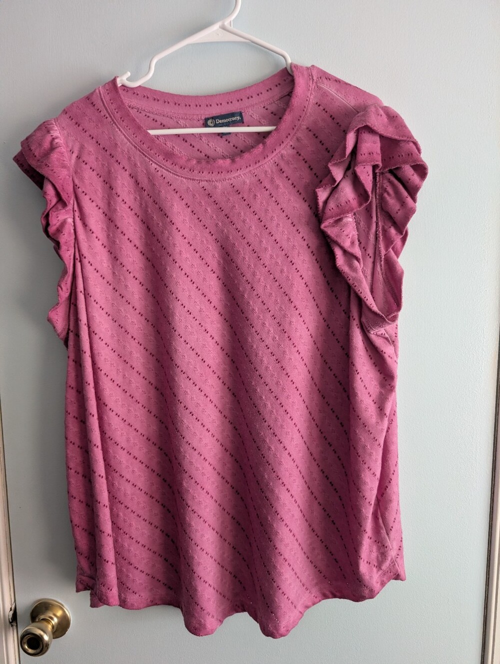 Democracy Mauve Eyelet Ruffle Sleeve Tank
